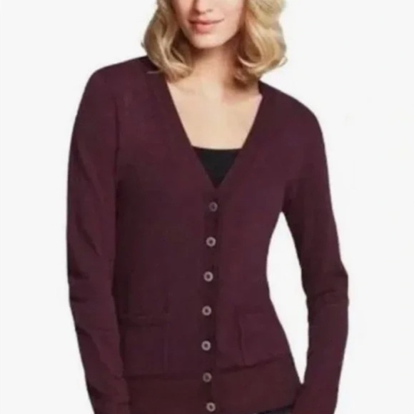CAbi Cardigan #898
Purple/Burgundy
EUC - Picture 1 of 10